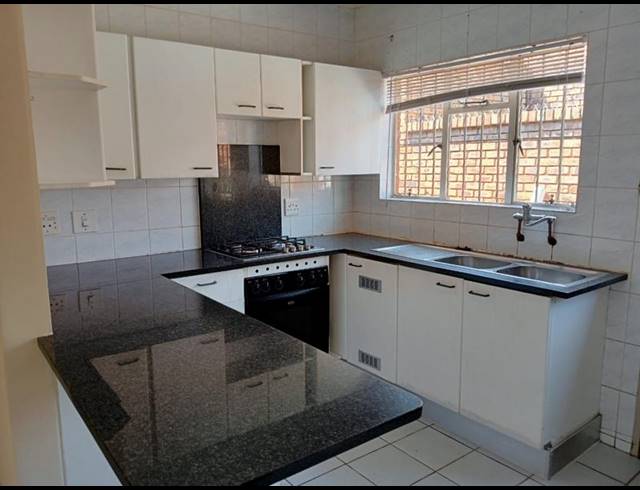 1 BEDROOM PROPERTY TO RENT IN NOORDWYK
